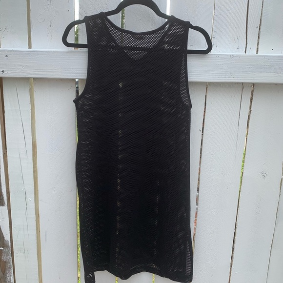 Mesh Beach Cover Up Size Small 100% Polyester - Picture 4 of 7